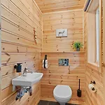 Verhof 9p With Sauna Hot Tub Rezort